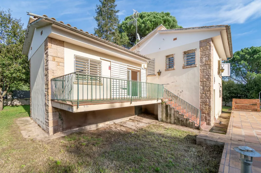 XALET AMB PISCINA A VILOBÍ D'ONYAR